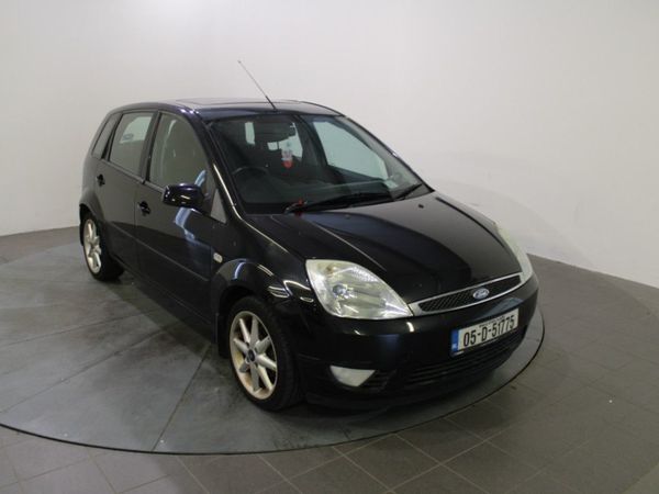 Ford Fiesta Hatchback, Petrol, 2005, Black