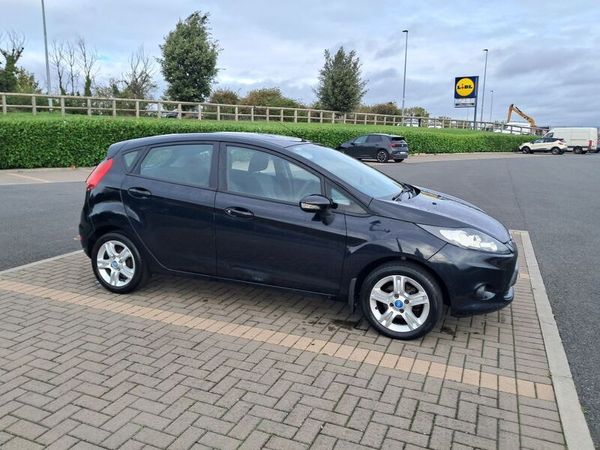 Ford Fiesta Hatchback, Petrol, 2010, Black