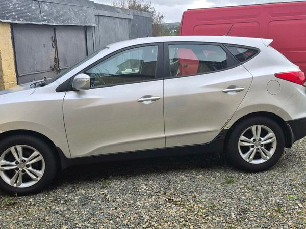 Hyundai ix35 SUV, Diesel, 2011, Silver