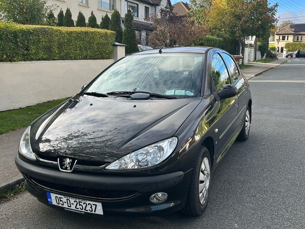 Peugeot 206 Hatchback, Petrol, 2005, Black