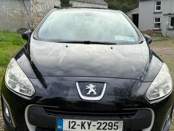 Peugeot 308 Hatchback, Diesel, 2012, Black