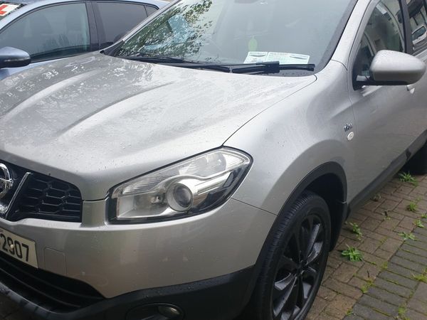 Nissan Qashqai+2 Hatchback, Diesel, 2010, Silver