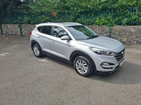 Hyundai Tucson SUV, Diesel, 2016, Silver