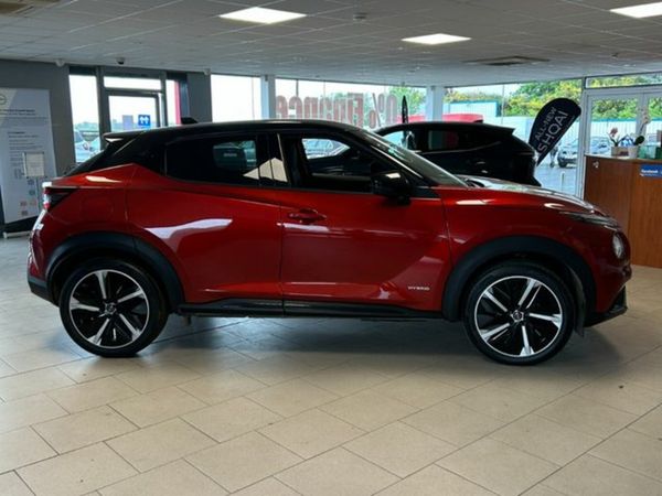 Nissan Juke MPV, Petrol Hybrid, 2025, Red