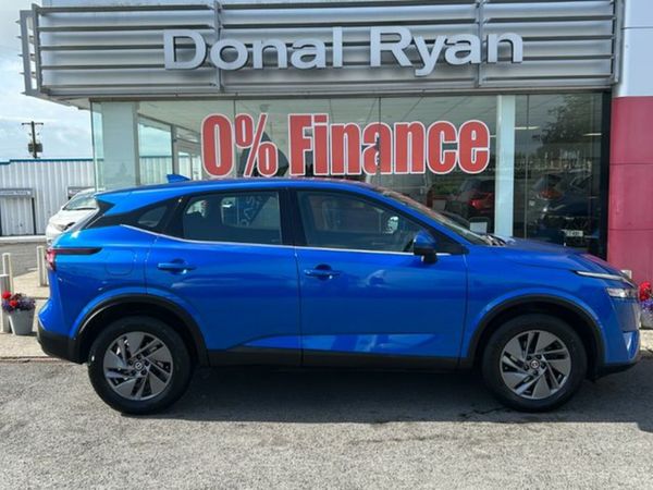 Nissan Qashqai MPV, Petrol, 2021, Blue