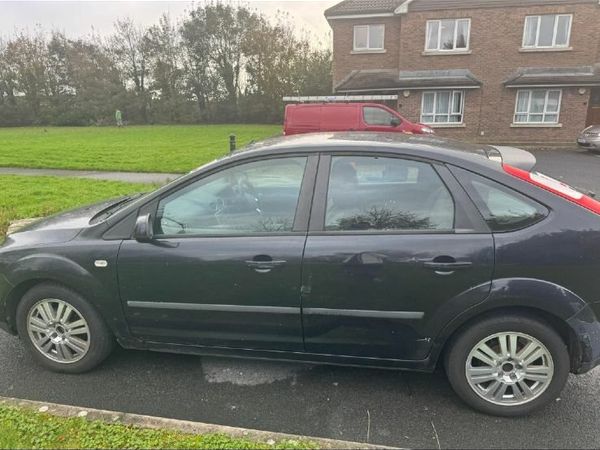 Ford Focus Hatchback, Petrol, 2007, Black