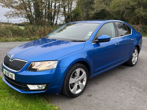 Skoda Octavia Saloon, Diesel, 2016, Blue