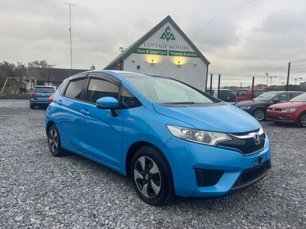 Honda Fit Hatchback, Petrol Hybrid, 2016, Blue