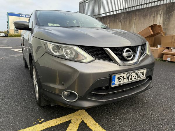 Nissan Qashqai Hatchback, Diesel, 2015, Grey