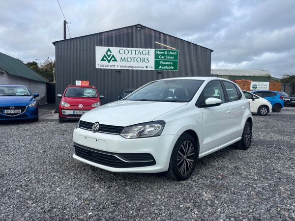 Volkswagen Polo Hatchback, Petrol, 2016, White