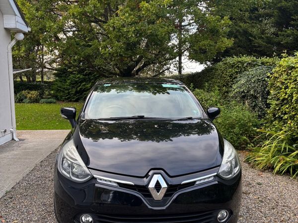 Renault Clio Hatchback, Petrol, 2014, Black