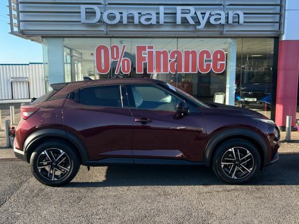Nissan Juke MPV, Petrol, 2025, Red