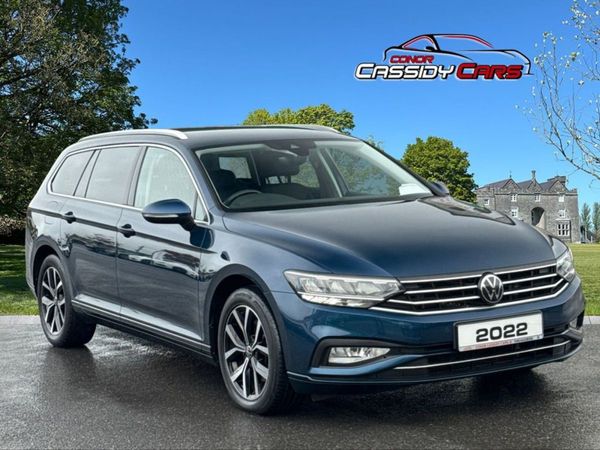 Volkswagen Passat Estate, Diesel, 2022, Blue