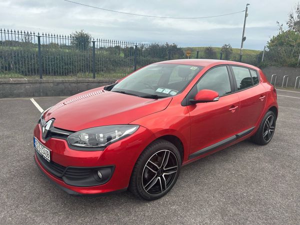 Renault Megane Hatchback, Diesel, 2015, Red