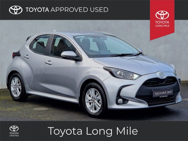 Toyota Yaris Hatchback, Petrol Hybrid, 2024, Silver