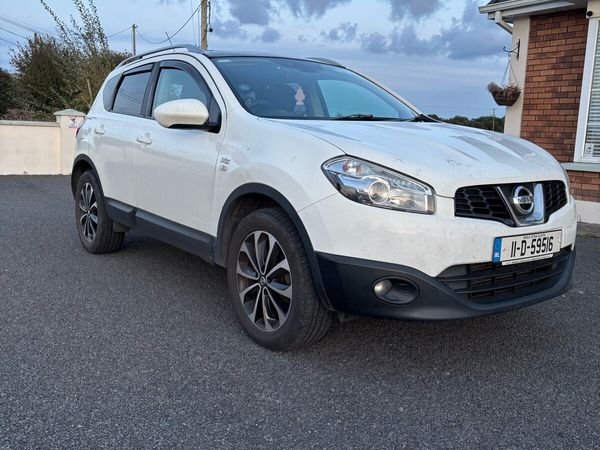 Nissan Qashqai Hatchback, Diesel, 2011, White