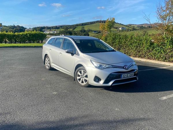 Toyota Avensis MPV, Diesel, 2015, Silver
