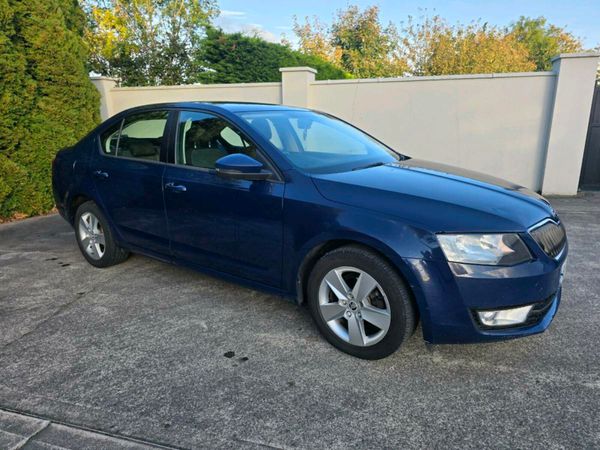 Skoda Octavia Saloon, Diesel, 2016, Blue