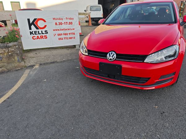 Volkswagen Golf Hatchback, Petrol, 2016, Red