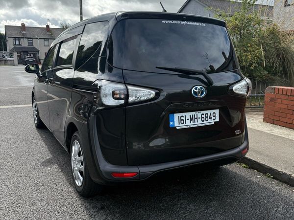 Toyota Sienta MPV, Petrol Hybrid, 2016, Black