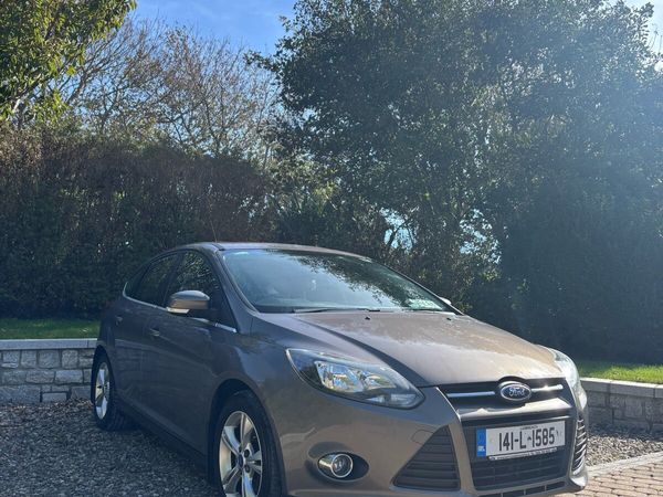 Ford Focus Hatchback, Diesel, 2014, Brown