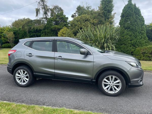 Nissan Qashqai Hatchback, Diesel, 2014, Grey