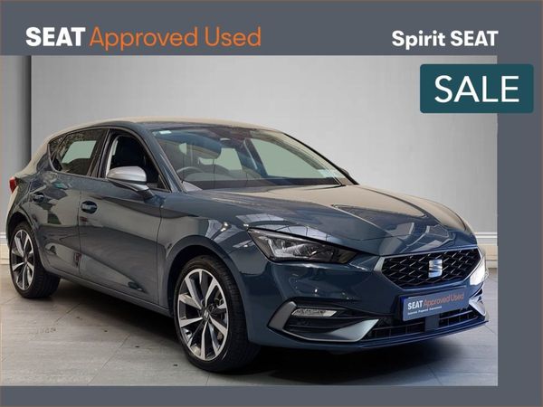 SEAT Leon Hatchback, Petrol Plug-in Hybrid, 2025, Blue