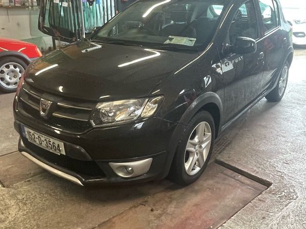 Dacia Sandero Stepway Hatchback, Diesel, 2015, Black