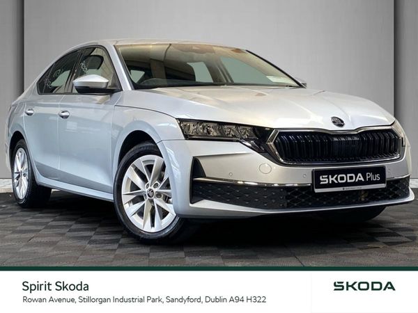 Skoda Octavia Saloon, Diesel, 2025, Silver