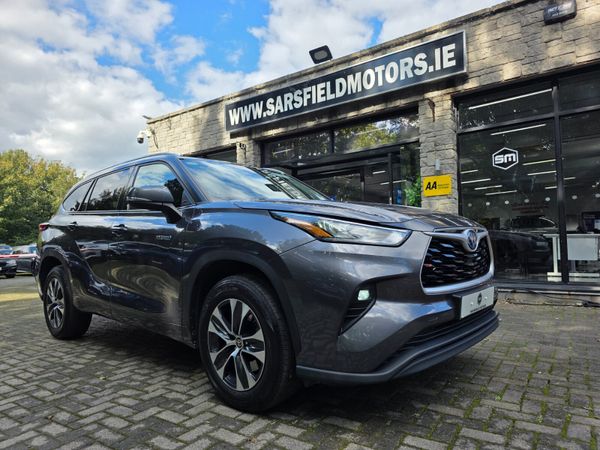 Toyota Highlander Estate/Jeep, Petrol Hybrid, 2021, Grey