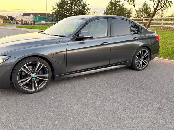 BMW 3-Series Saloon, Petrol Plug-in Hybrid, 2016, Grey