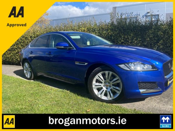 Jaguar XF Saloon, Diesel, 2017, Blue