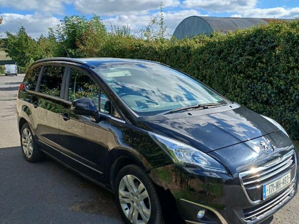 Peugeot 5008 MPV, Diesel, 2017, Black