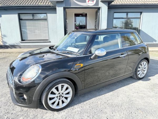 Mini One Hatchback, Diesel, 2015, Black