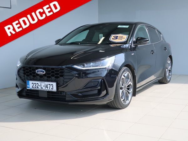 Ford Focus Hatchback, Diesel, 2023, Black