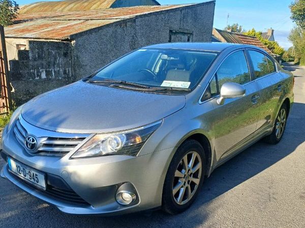 Toyota Avensis Saloon, Diesel, 2012, Grey