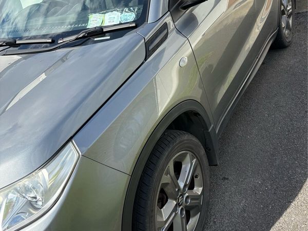 Suzuki Vitara SUV, Diesel, 2015, Grey
