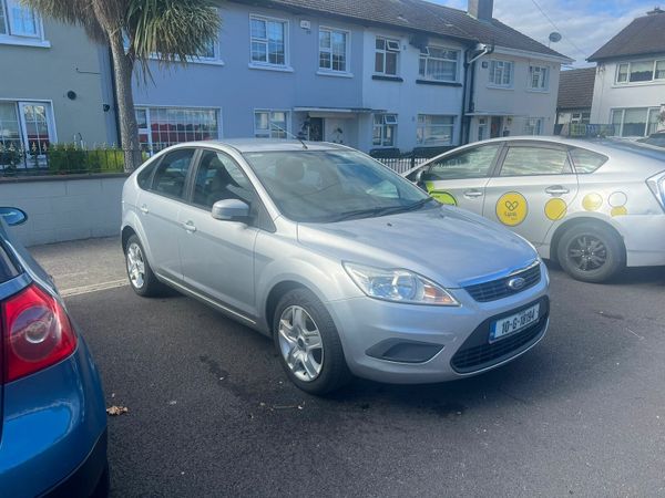 Ford Focus Hatchback, Diesel, 2010, Silver