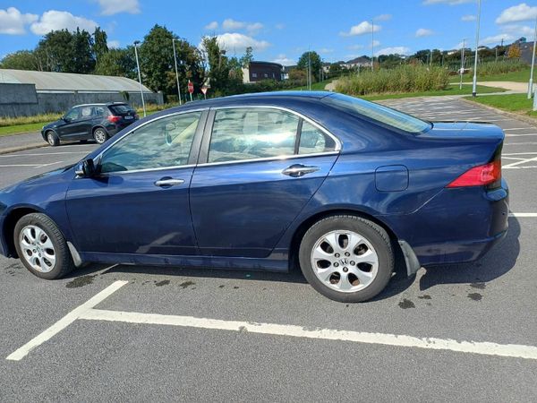 Honda Accord Saloon, Petrol, 2009, Blue