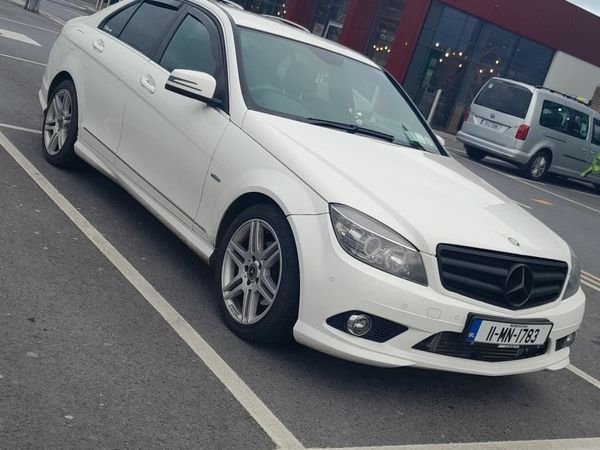Mercedes-Benz C-Class Saloon, Diesel, 2011, White