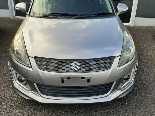 Suzuki Swift Hatchback, Petrol, 2015, Grey