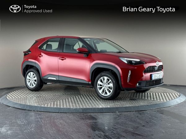 Toyota Yaris Cross Hatchback, Petrol Hybrid, 2025, Red