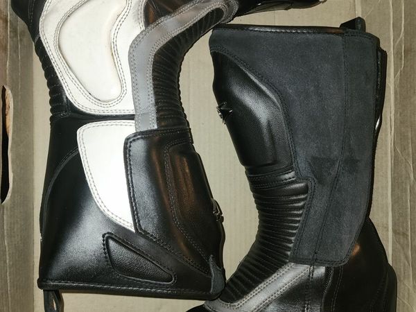 Motorcycle boots for sale in Dublin for €150 on DoneDeal