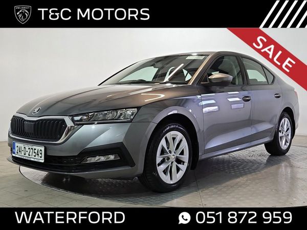 Skoda Octavia Saloon, Diesel, 2024, Grey