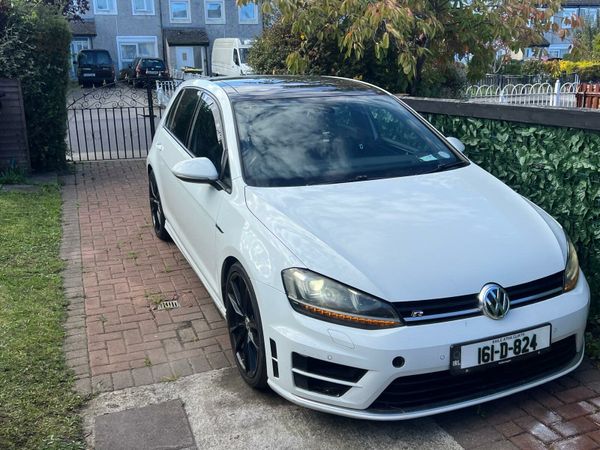 Volkswagen Golf Estate, Petrol, 2016, White