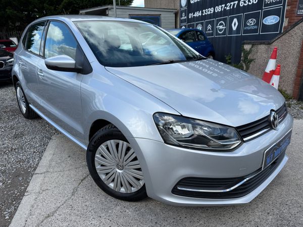 Volkswagen Polo Hatchback, Petrol, 2014, Silver