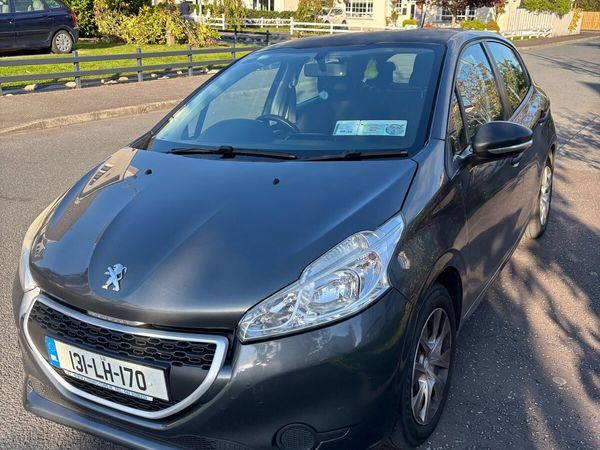 Peugeot 208 Hatchback, Petrol, 2013, Grey