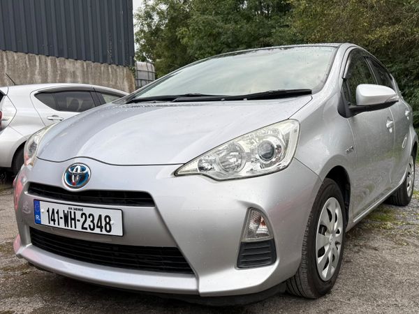 Toyota Aqua Hatchback, Petrol Hybrid, 2014, Silver