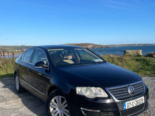 Volkswagen Passat Saloon, Petrol, 2007, Black
