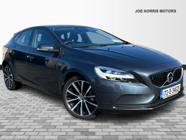 Volvo V40 Hatchback, Diesel, 2017, Blue